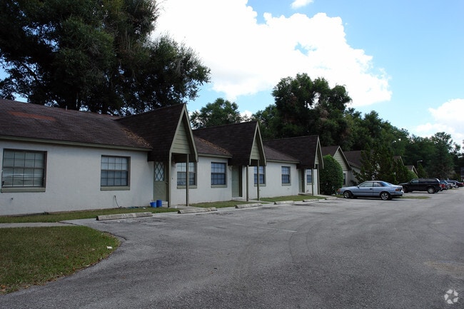 Building Photo - Paradise Apartments