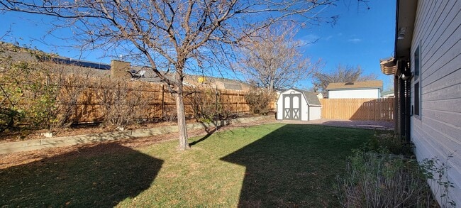 Building Photo - 2213 Twinflower W