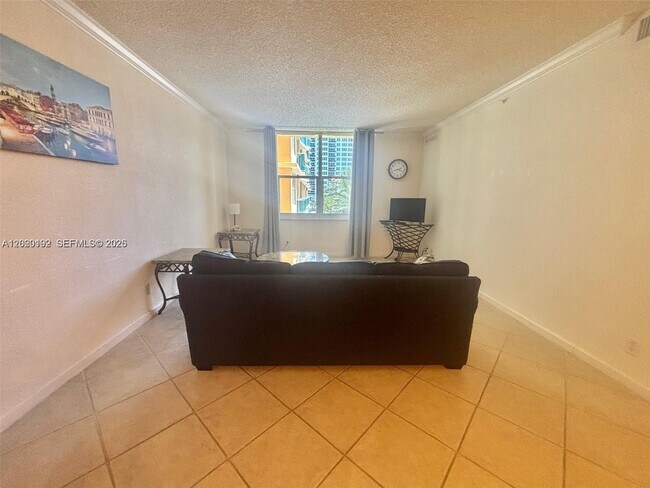 Building Photo - 2501 S Ocean Dr