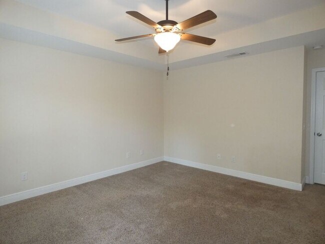 Building Photo - 5061 Carley Ct