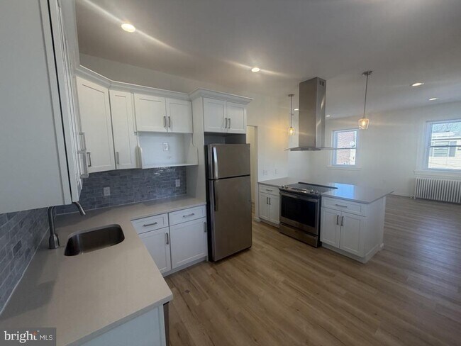 Building Photo - 101 Cedar Ave