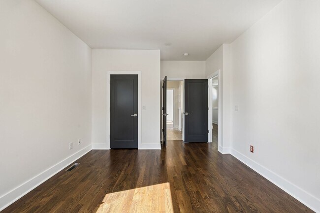Building Photo - Secret Oasis in East Nashville - FOR LEASE