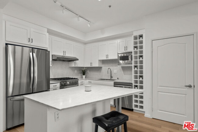 Building Photo - 4180 Fair Ave