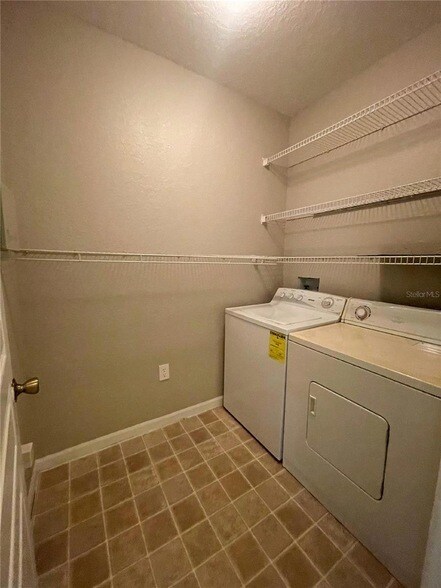 Building Photo - 17112 Carrington Park Dr