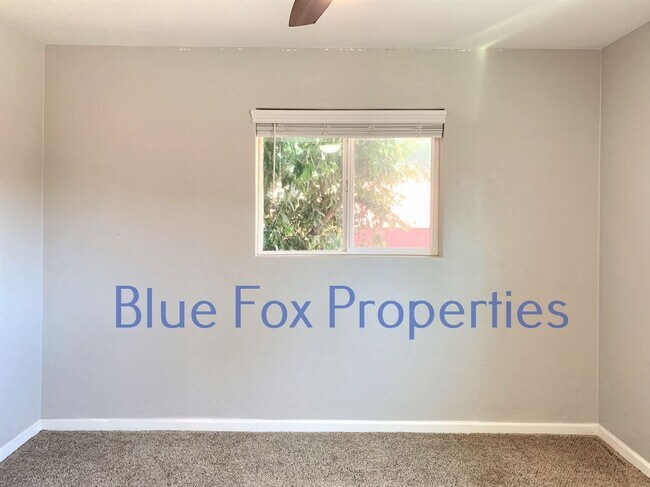 Building Photo - 602 N Palo Verde Blvd