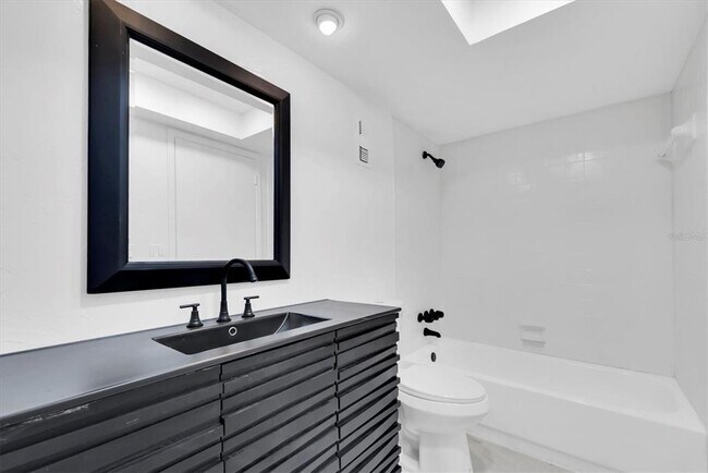 Building Photo - 4900 38th Way S