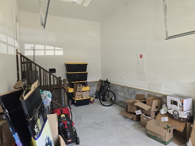 Building Photo - 1301 Elm Ave