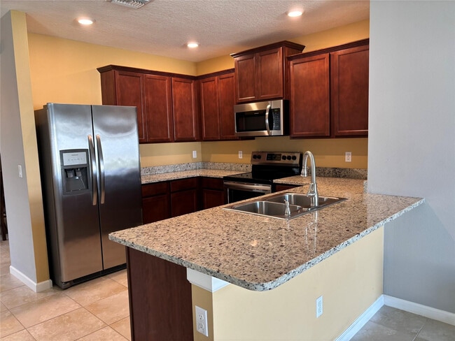 Building Photo - 11150 SW Sophronia St