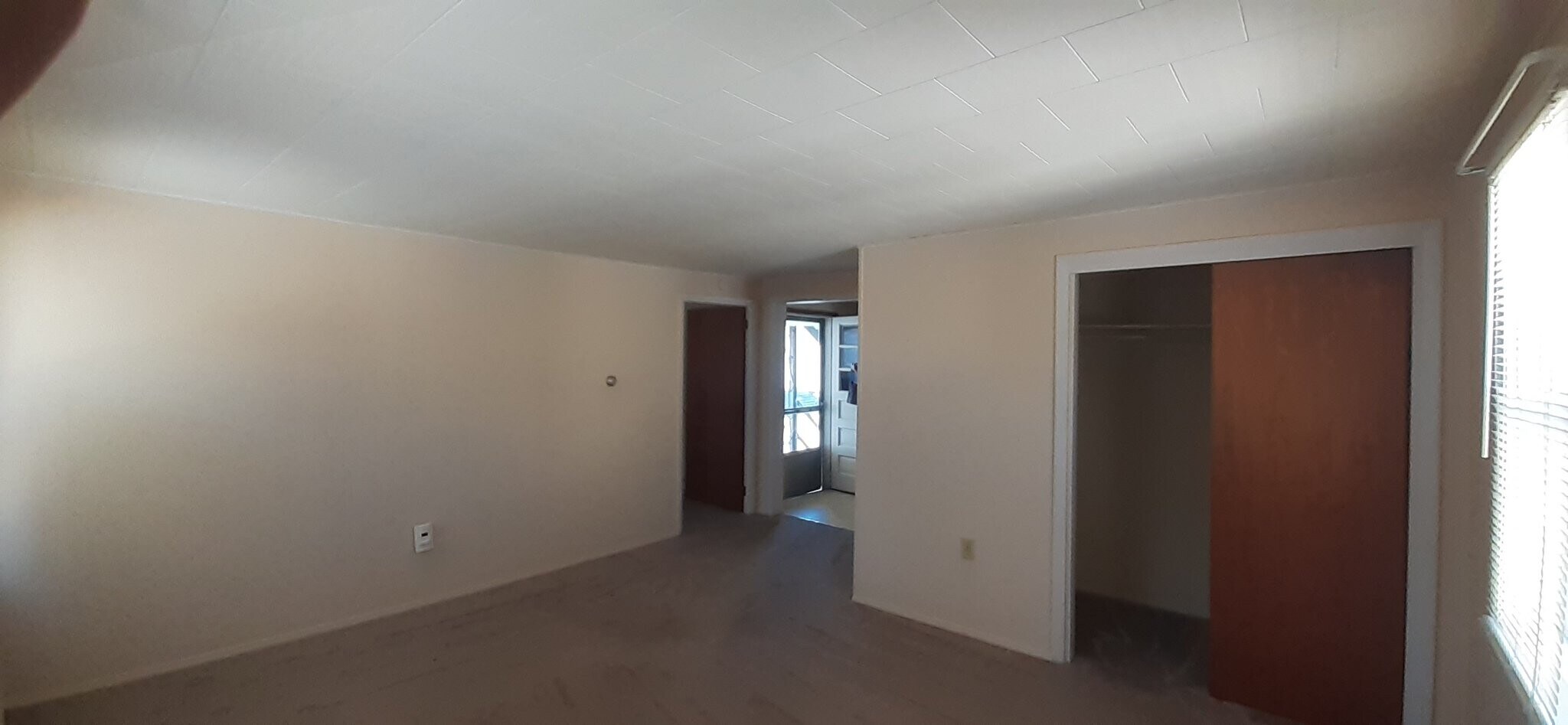 Building Photo - 201 Railroad St