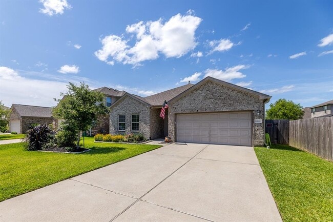 Building Photo - 8806 Explorer Dr