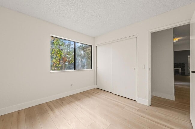 Building Photo - 8917 Fredric Ave