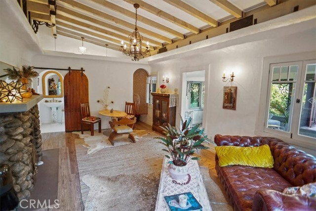 Building Photo - 353 S Topanga Canyon Blvd