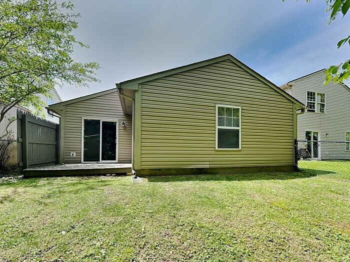 Building Photo - 4440 Riverbrook Ln