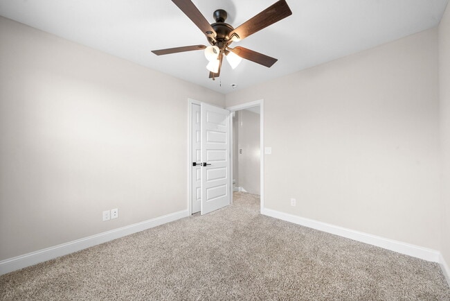 Building Photo - 217 Wexford Wy