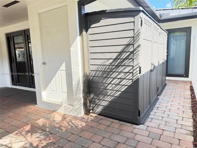 Building Photo - 2146 SW 103rd Pl