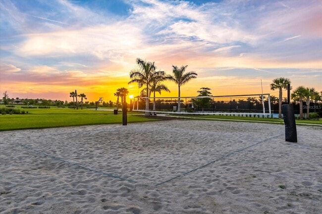 Building Photo - 8765 Daybreak St