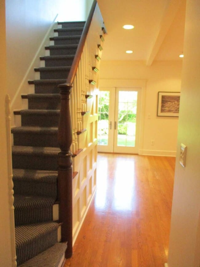Building Photo - Stunning 4 Bedroom Home in North End Tacoma