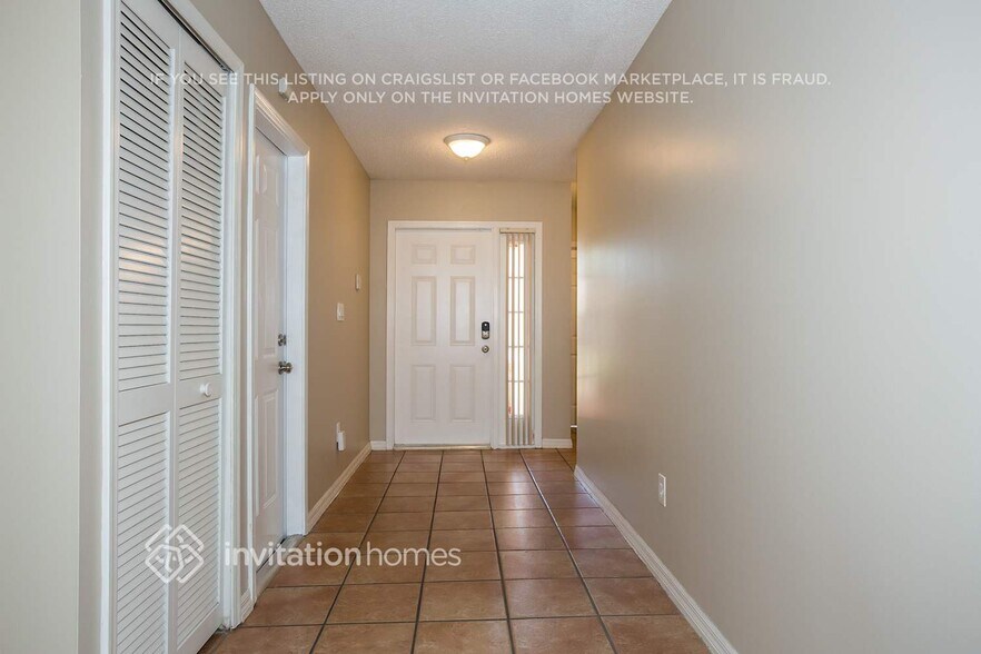 Building Photo - 15927 SW 82nd St