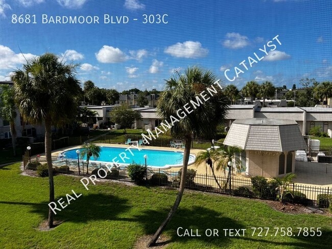 Building Photo - 8681 Bardmoor Blvd