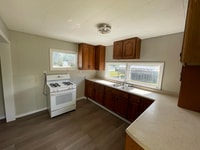 Building Photo - 8 Heer Dr