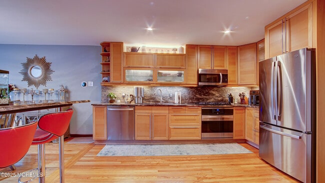 Building Photo - 141 Chestnut Way