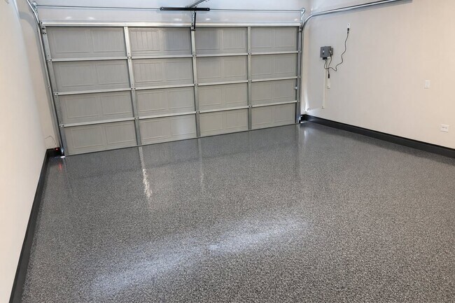 Building Photo - 3405 Tomahawk Dr