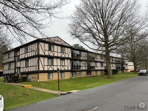 Building Photo - 545 Goucher St