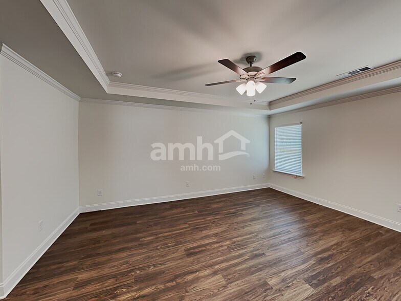 Building Photo - 412 Tributary Ln