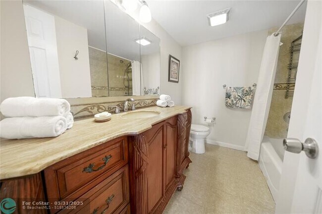 Building Photo - 2401 S Ocean Dr