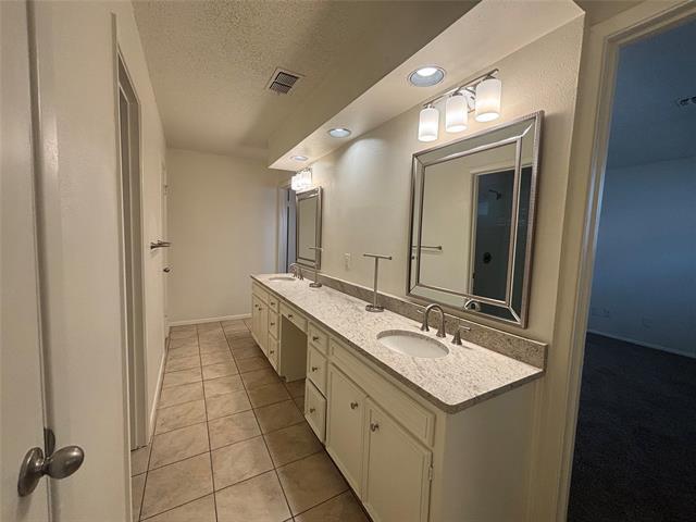 Building Photo - 4910 Arborlawn Dr