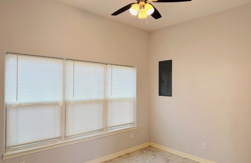 Building Photo - 1213 S Veterans Blvd