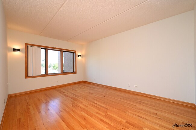 Building Photo - 2919 N Harlem Ave