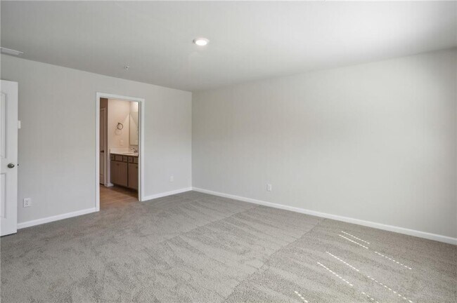 Building Photo - 3648 S Fulton Ave