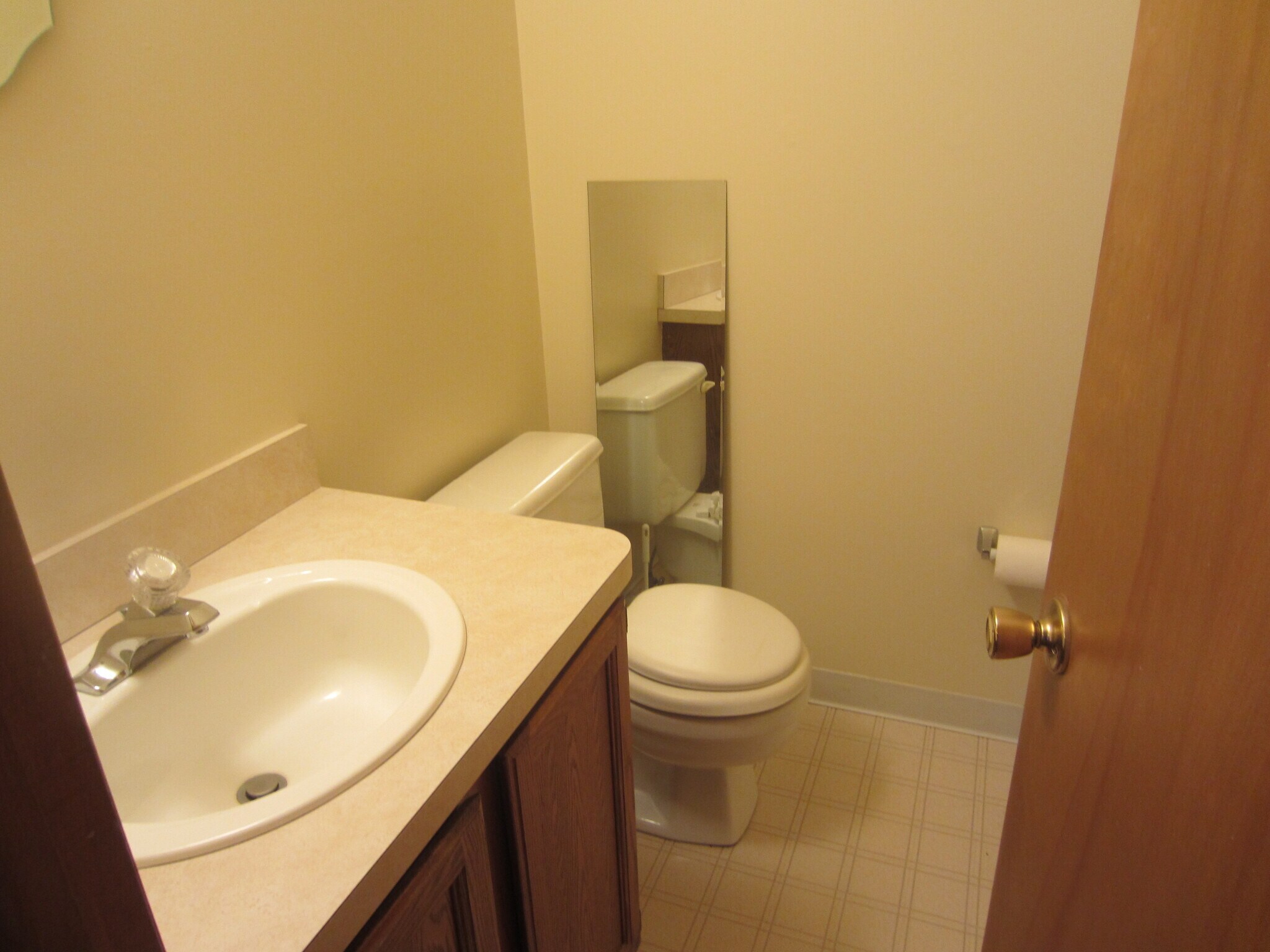 Building Photo - 2436 Grovewood Ave