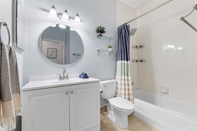 Building Photo - 10650 NW 48th St