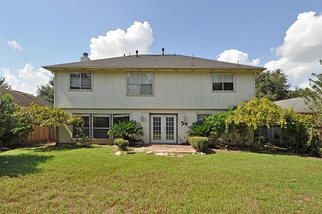 Building Photo - 23119 S Waterlake