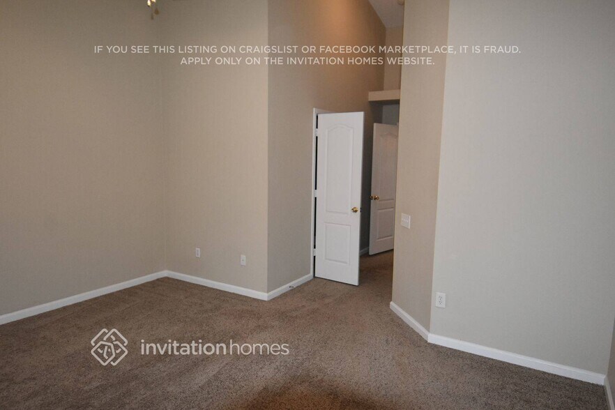 Building Photo - 12313 Cedarfield Dr