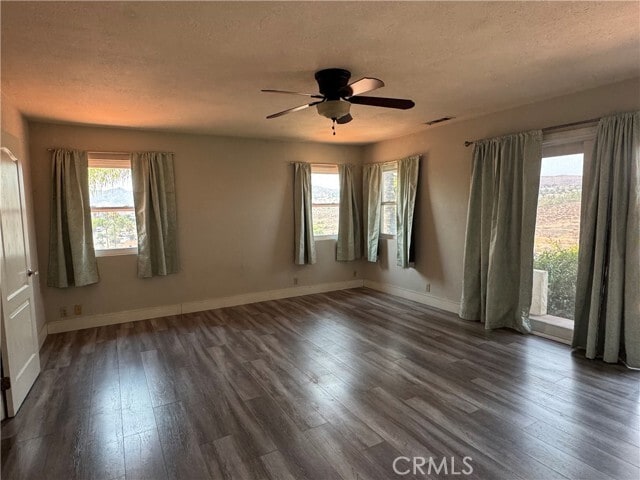 Building Photo - 29493 Longhorn Dr
