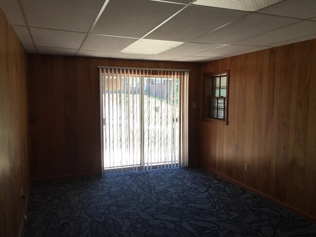 Building Photo - **AVAILABLE NOW**Near Ft. Benning. Columbus, GA  Bedroom 4 / 1 Full Bathroom & 2 Half Bathroom Ho...