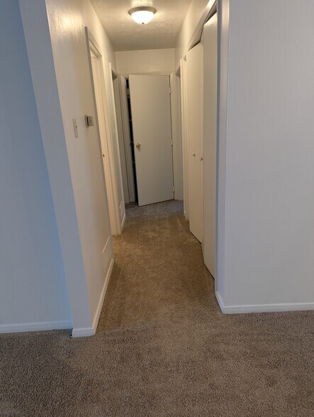 Building Photo - 8045 Pippin Rd