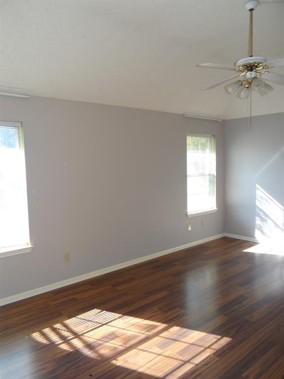 Building Photo - 7810 Coastway Dr