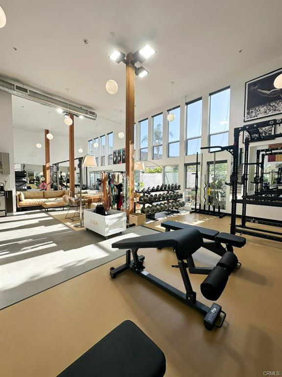 Building Photo - 4215 Glencoe Ave