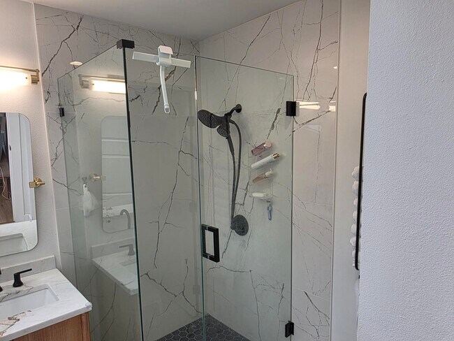 Building Photo - 25728 SE 35th Pl