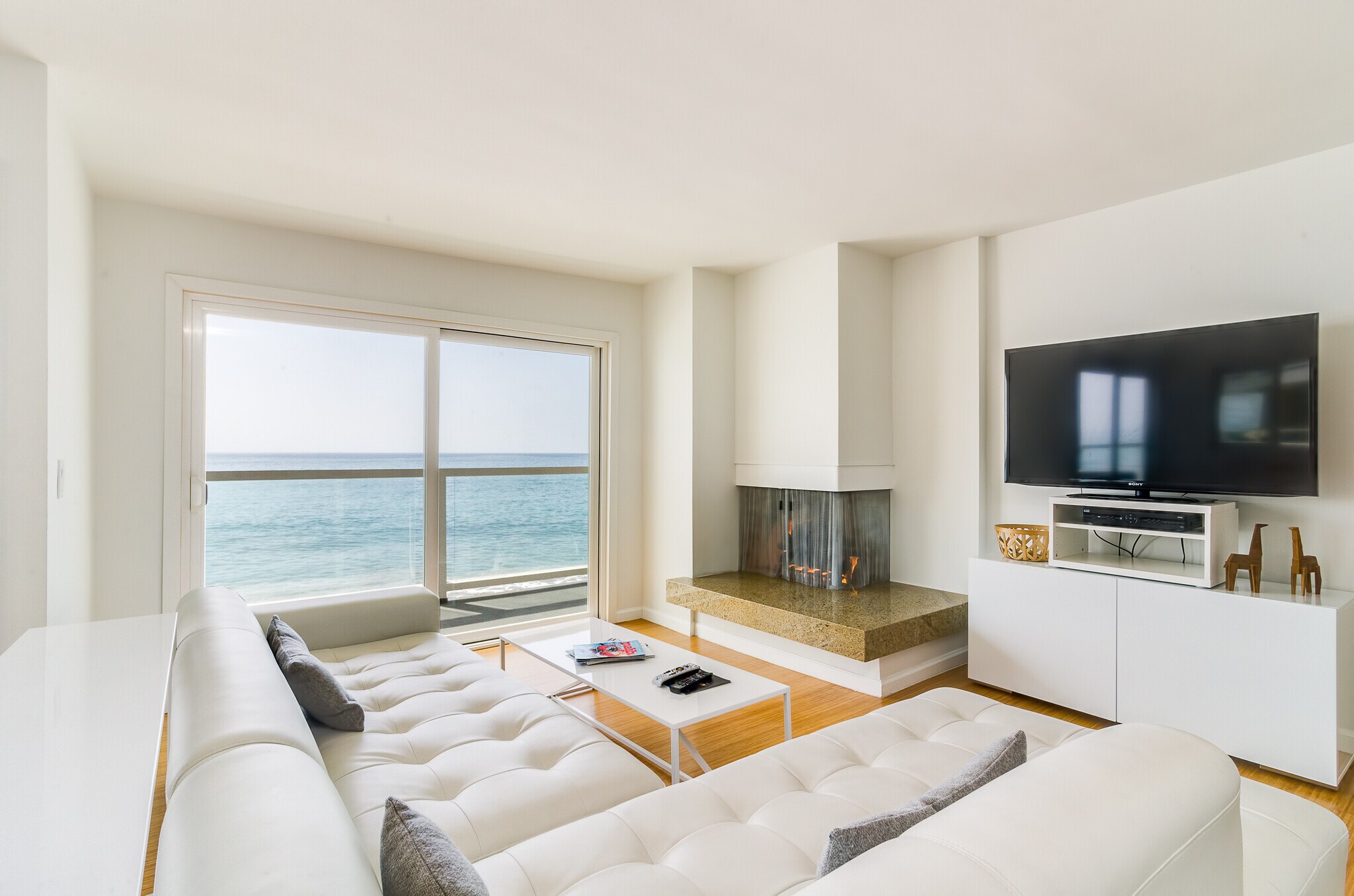 Building Photo - 22626 Pacific Coast Hwy