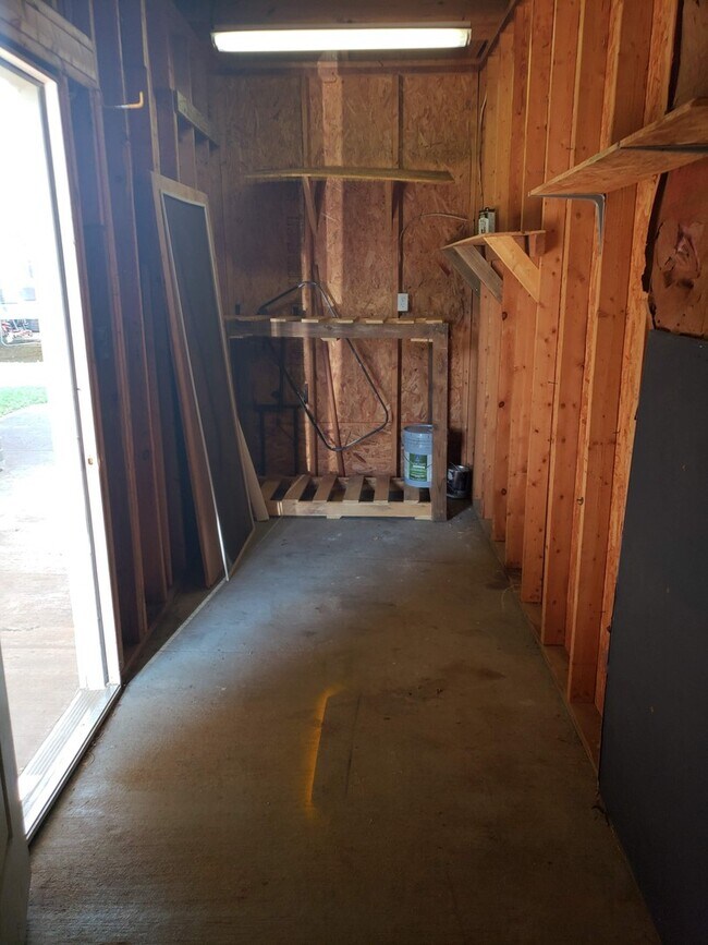 Building Photo - 446 Westgate Blvd