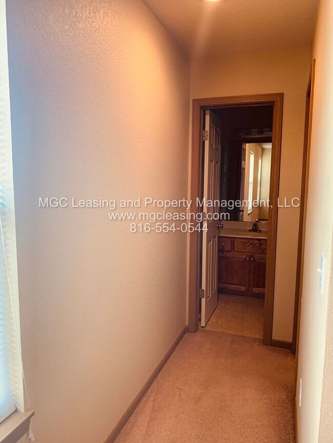 Building Photo - Snag This Raymore Gem Before the Luck Runs Out - Available 03/31/26