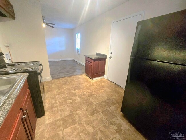 Building Photo - 1731 Knight Dr