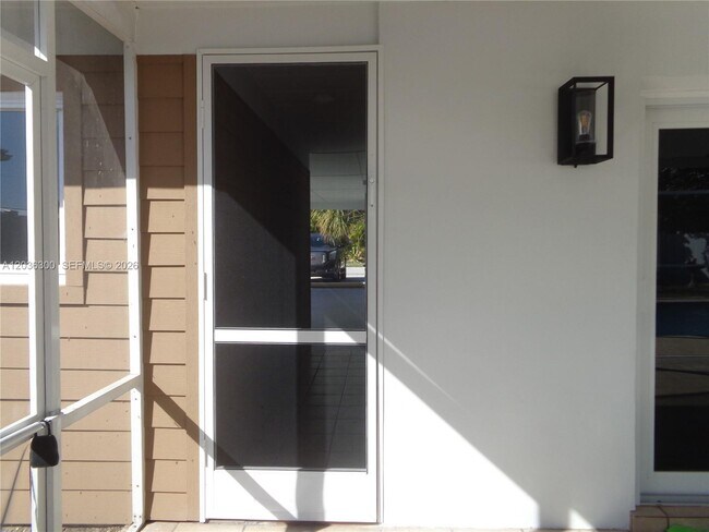 Building Photo - 1565 Thumb Point Dr