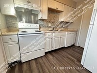 Building Photo - 10915 Birchridge Dr