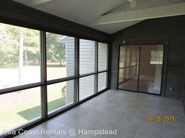 Building Photo - 710 Azalea Dr